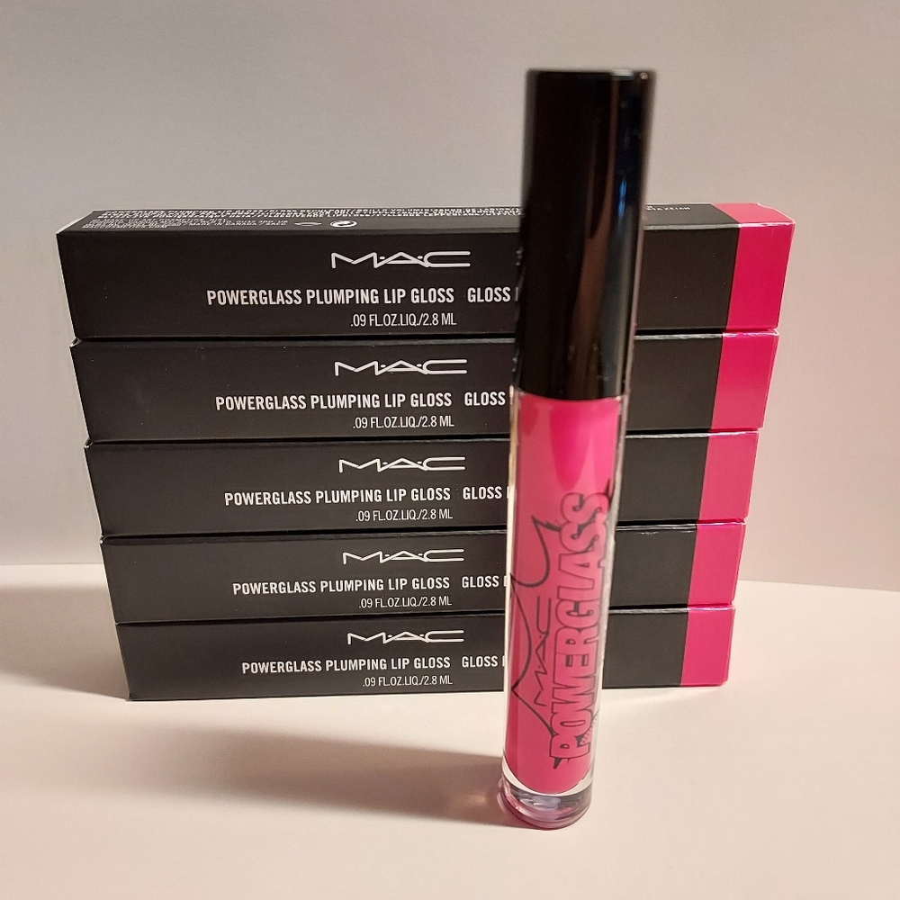 MAC Powerglass Pumpling Lip Gloss *PLEASED AS PUNCH* - Picture 2 of 5